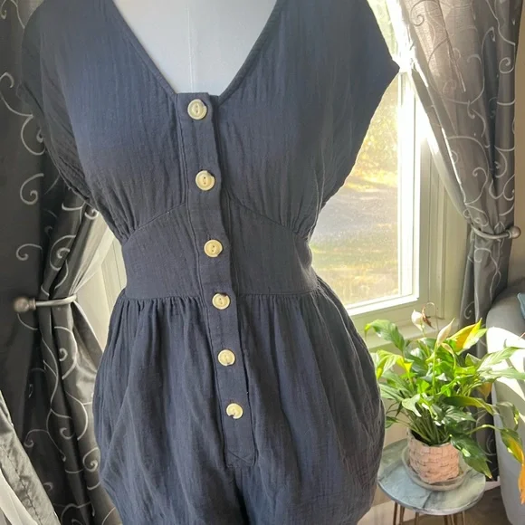 Romper - Picture 3 of 13